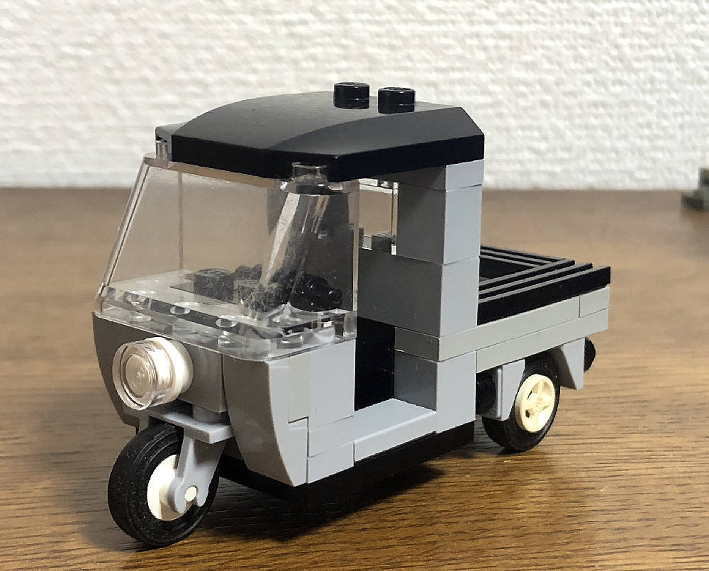 自動車作品 作業着的な車たち 小型のトラック系造ってみました 軽3輪 小型トラック 2屯車 Legoゲージ推進機構日報 レゴトレイン ブログ